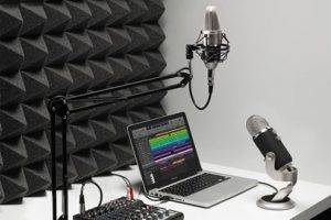 Estudio podcast Pásate a lo Eléctrico