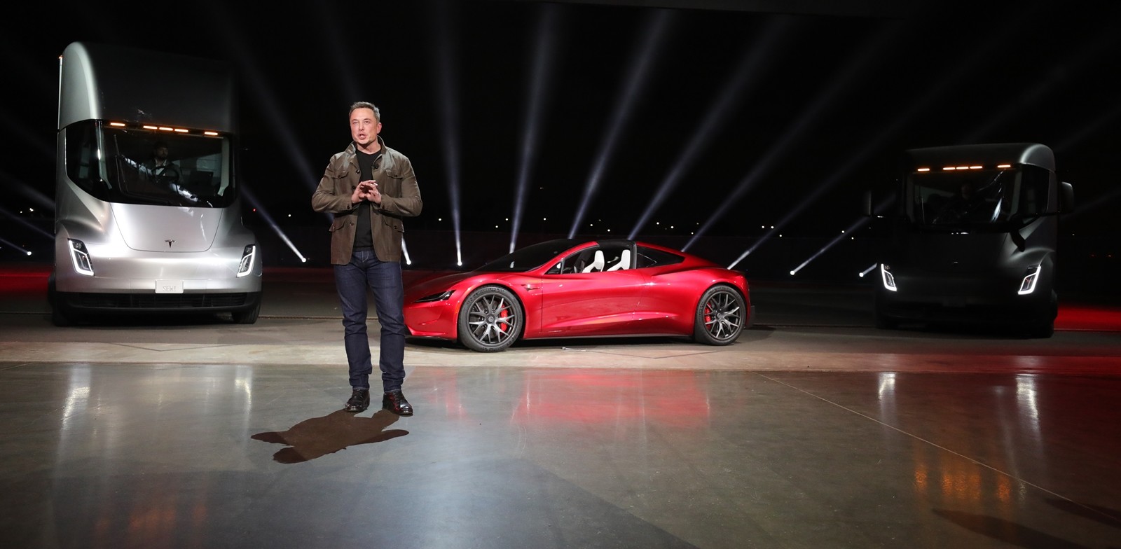 Tesla Semi truck roadster unveil