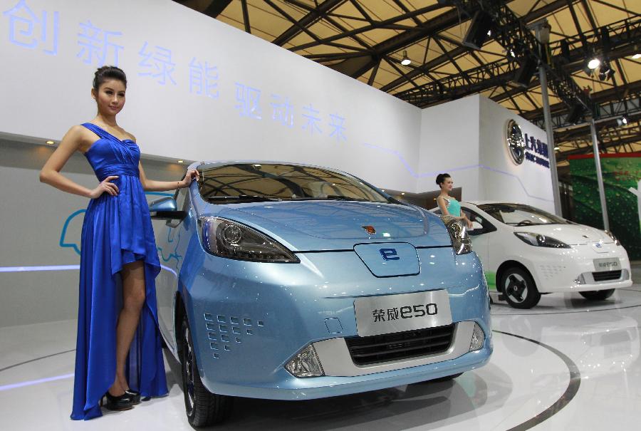 China extiende la rebaja de impuestos para eléctricos e híbridos hasta finales de 2020