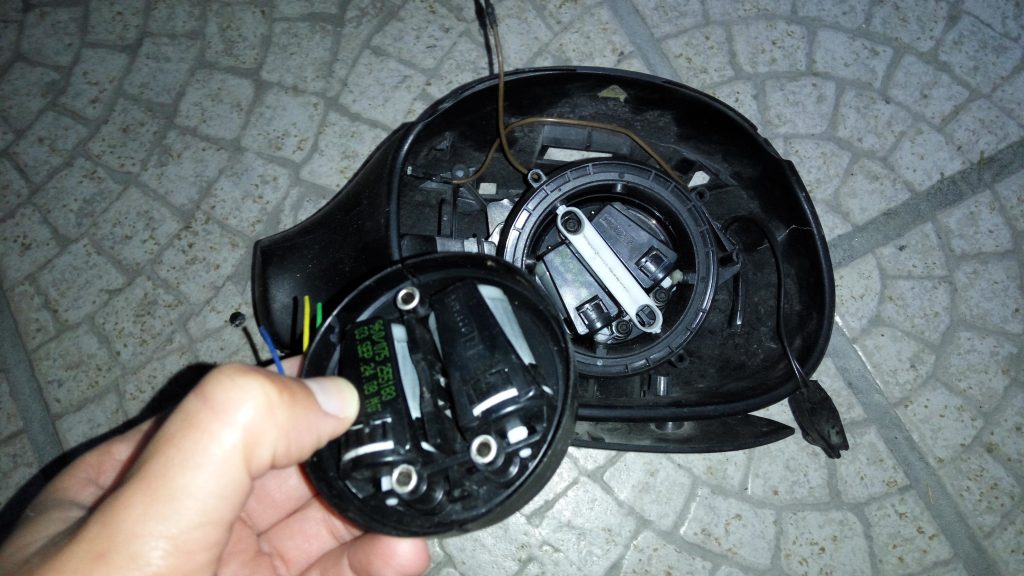 Motores eléctricos de un retrovisor