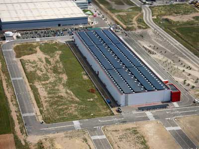Placas solares en edificio de Pamplona. Placas solares en edificio de Pamplona.