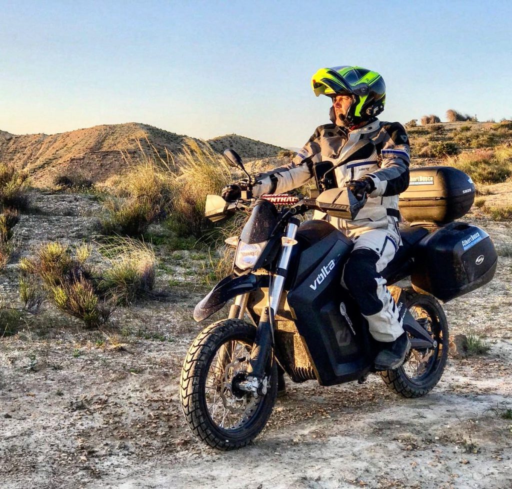 Albert Bosch, recorriendo Andalucía con una Volta