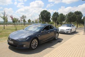 Tesla Model S 100D - Tesla Model S 75 Tesla Model S 100D - Tesla Model S 75