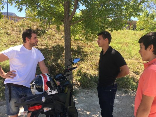 Entrevista Miguel Zarzuela. Emilio J. Fernández Rey, Miguel Zarzuela y Diego Soria.