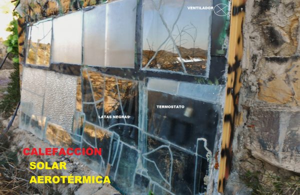 Calefacción Solar Aerotérmica. Creada por Christof con elementos reciclados. Calefacción Solar Aerotérmica. Creada por Christof con elementos reciclados.