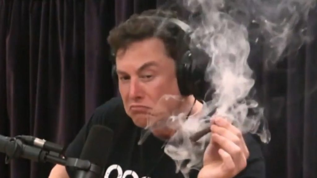 elon musk fumando