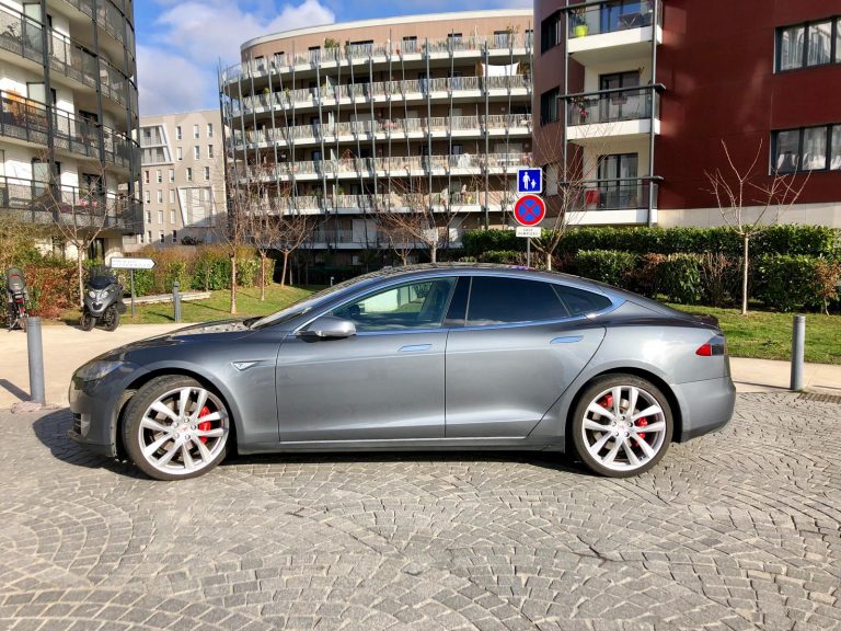 Tesla Model S 85 de Saúl López Tesla Model S 85 de Saúl López