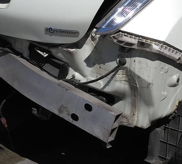 Vista Trasera Derecha Nissan Leaf I Taxi Electrico Valladolid Siniestrado