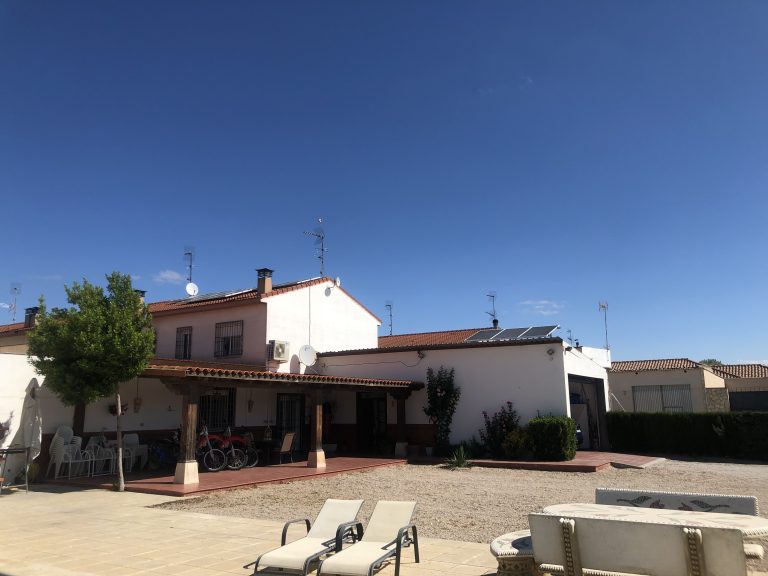 GFM - Instalación Fotovoltaica de 3 kW. Vivienda de Francisco Comendador.