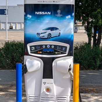 Cargador rápido IFEMA. CCS y CHAdeMO de 50 kW.