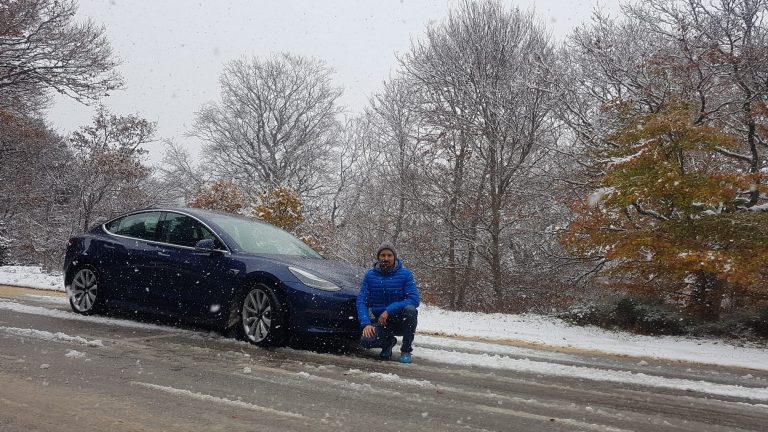 Ruben Cintora, propietario de un Tesla Model 3 Longe Range RWD Ruben Cintora, propietario de un Tesla Model 3 Longe Range RWD
